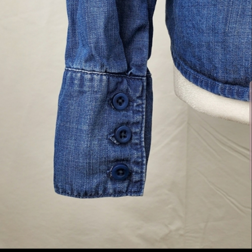 Cloth & Stone Chambray Blouse - Picture 6 of 8